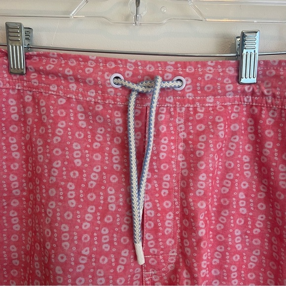Johnnie-O Marco Swim Trunks 7" Pockets Mesh Lined Azalea Coral Pink Men’s Sz L - Picture 3 of 9